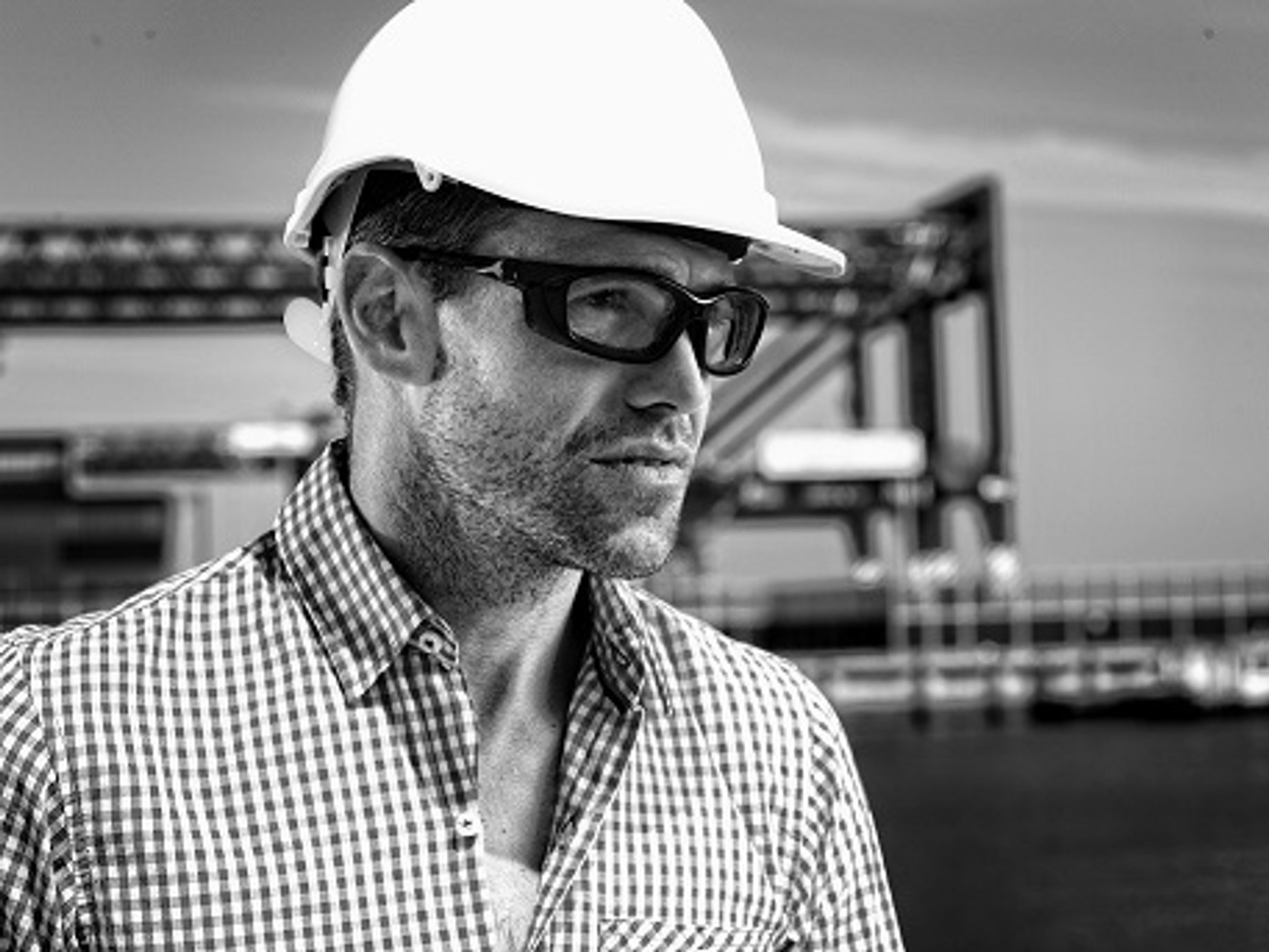 Safety glasses
